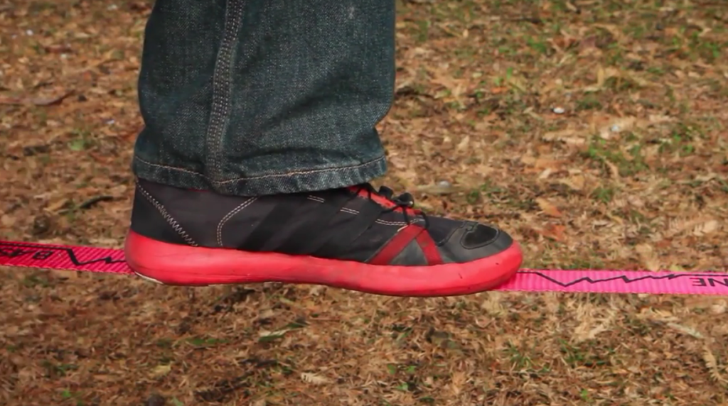 Foot position on slack line Foot position for slacklining